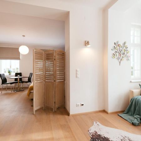 Villa Gelbmann - Ferienwohnungen Velden Velden am Worthersee Bagian luar foto