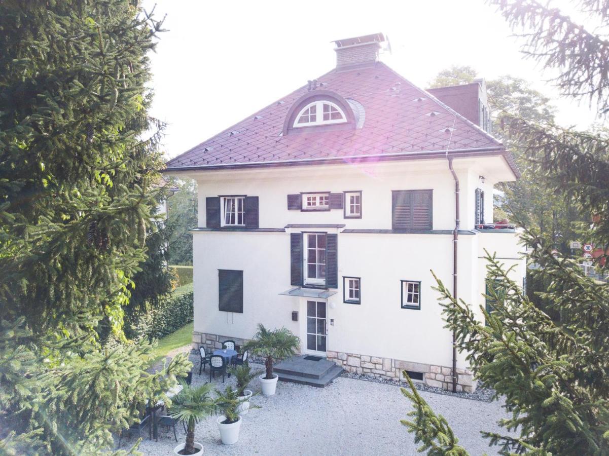 Villa Gelbmann - Ferienwohnungen Velden Velden am Worthersee Bagian luar foto