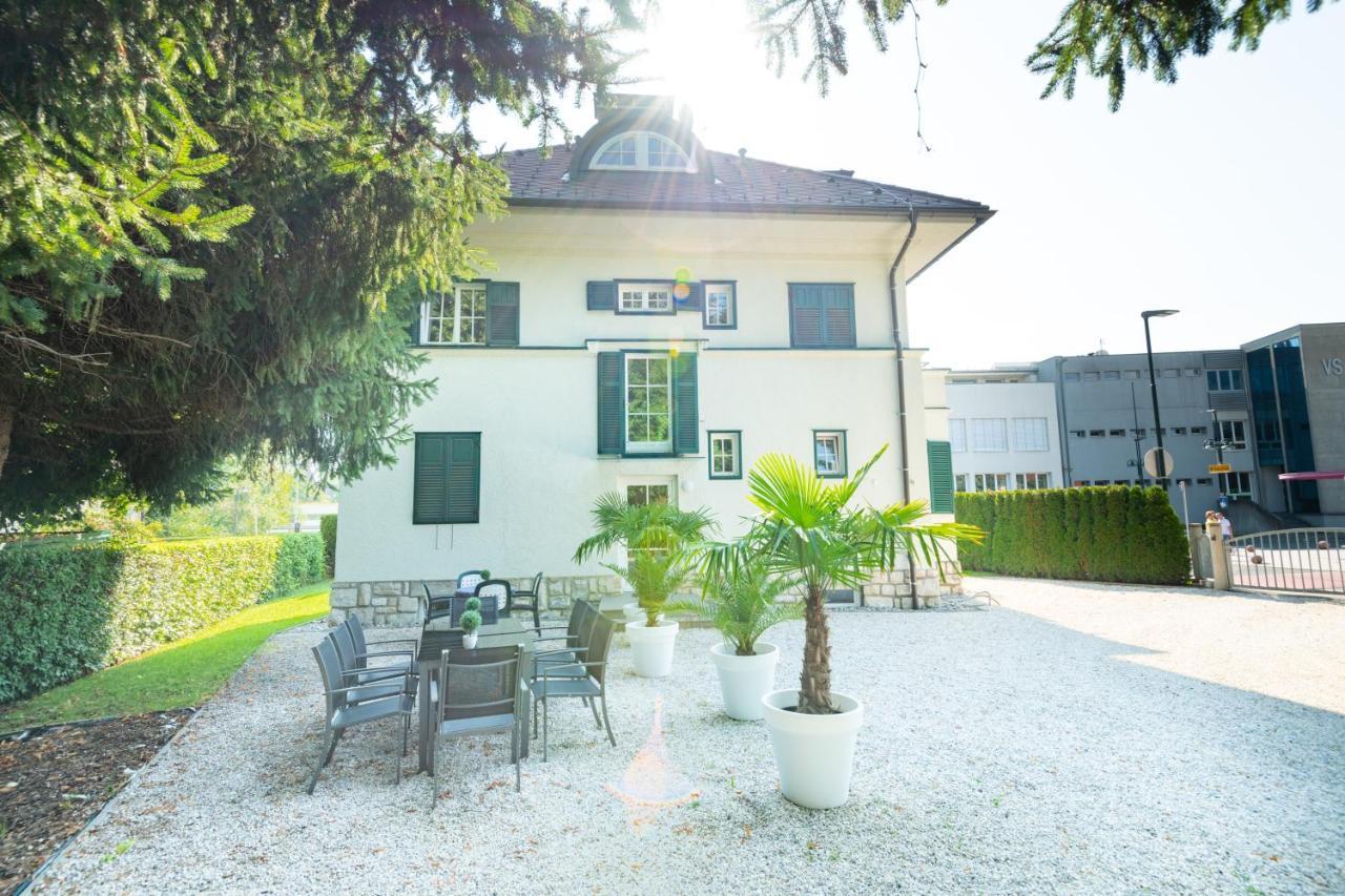 Villa Gelbmann - Ferienwohnungen Velden Velden am Worthersee Bagian luar foto