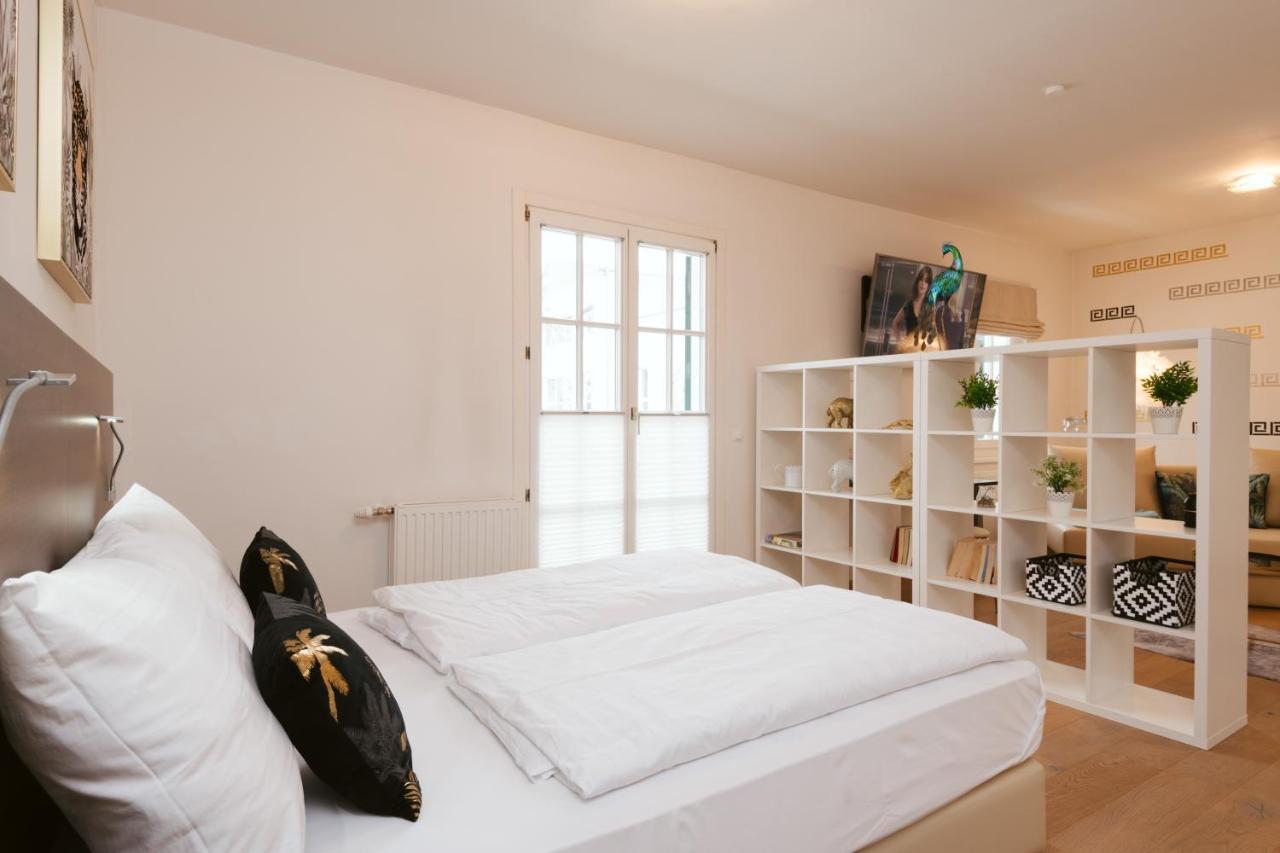 Villa Gelbmann - Ferienwohnungen Velden Velden am Worthersee Bagian luar foto