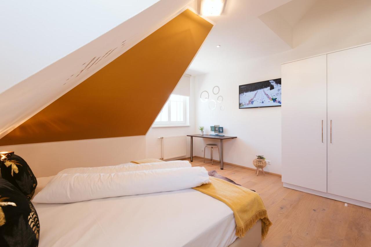 Villa Gelbmann - Ferienwohnungen Velden Velden am Worthersee Bagian luar foto